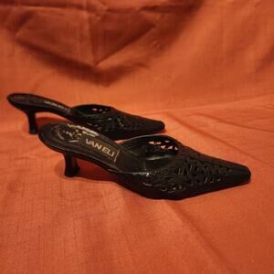 Vintage VANELI Van ELi Sz 7M Black Lace Leather Kitten Heels Mule Slide On Shoes